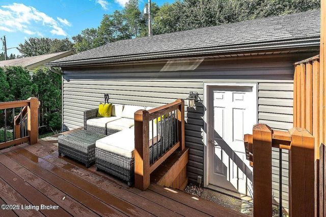 3148 Bushmill Park Park, Louisville, KY 40241