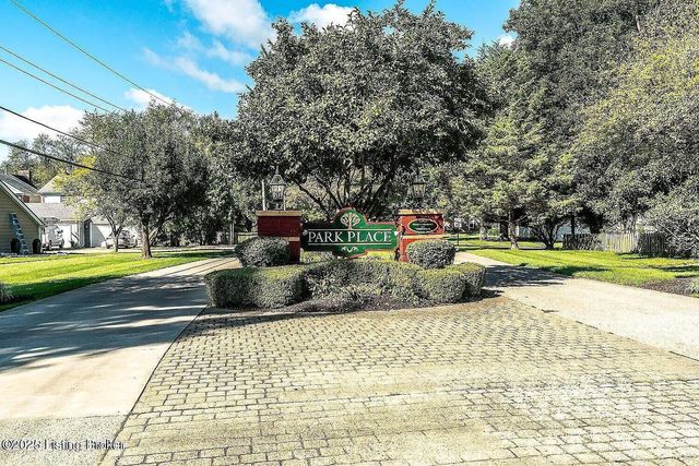 3148 Bushmill Park Park, Louisville, KY 40241