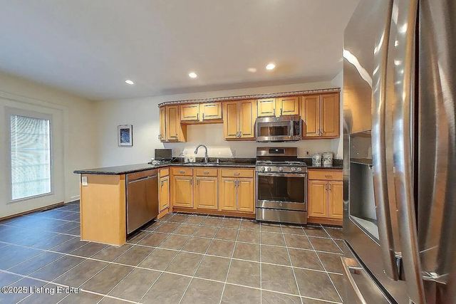 3148 Bushmill Park Park, Louisville, KY 40241