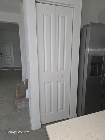 2347 NW 122 terr, Miami, FL 33167