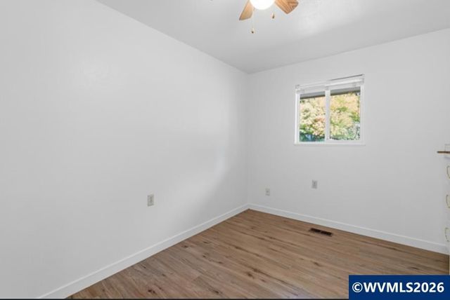 724 South Nebergall Lp NE, Albany, OR 97321