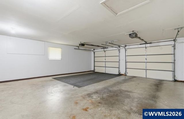 724 South Nebergall Lp NE, Albany, OR 97321
