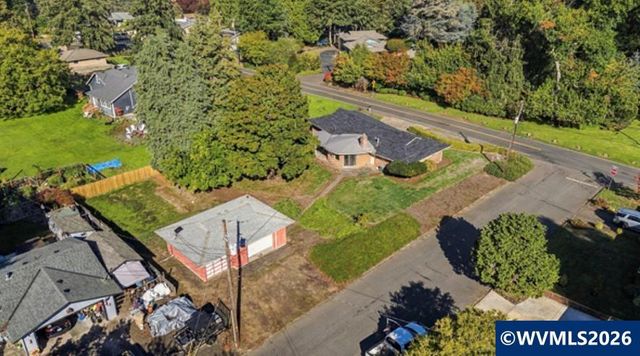 724 South Nebergall Lp NE, Albany, OR 97321