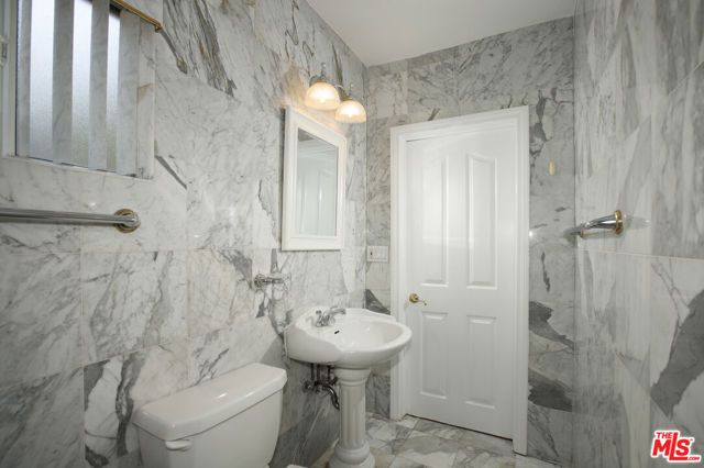 4915 El Canto Drive, Los Angeles, CA 90041