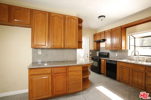 4915 El Canto Drive, Los Angeles, CA 90041