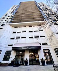 33 W Delaware Place 7C, Chicago, IL 60610
