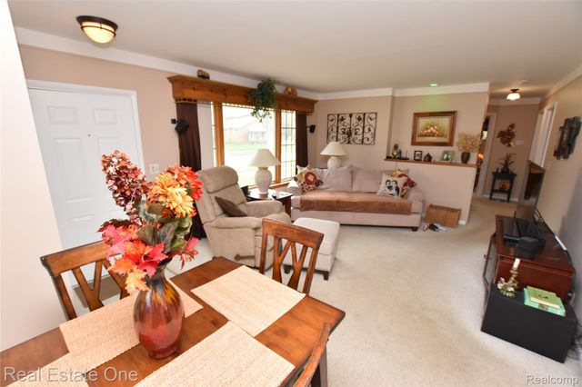 36685 Angeline Circle, Livonia, MI 48150