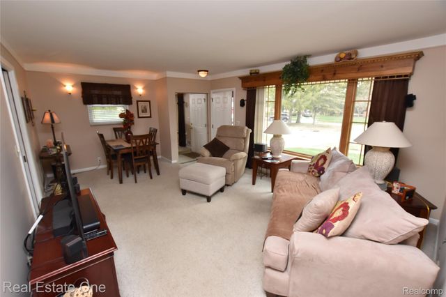 36685 Angeline Circle, Livonia, MI 48150
