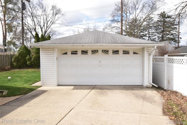 36685 Angeline Circle, Livonia, MI 48150