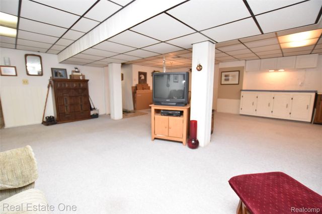 36685 Angeline Circle, Livonia, MI 48150