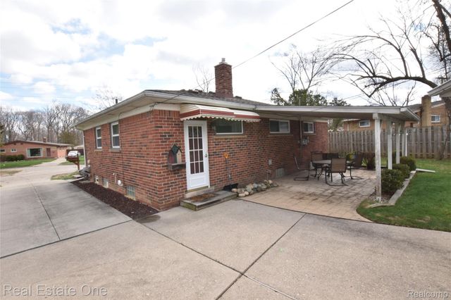 36685 Angeline Circle, Livonia, MI 48150