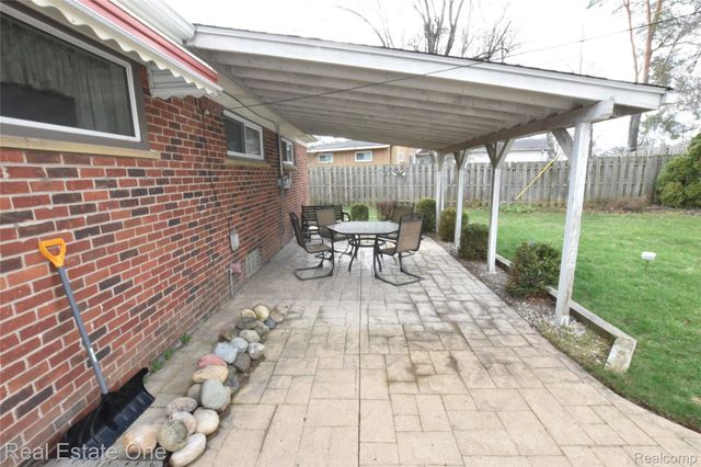 36685 Angeline Circle, Livonia, MI 48150