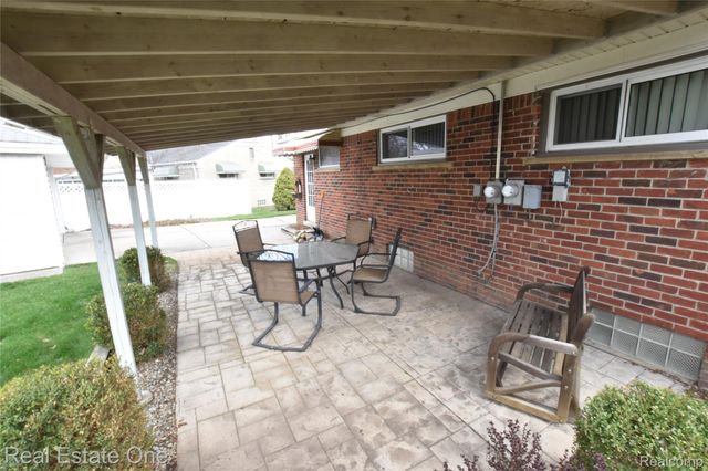 36685 Angeline Circle, Livonia, MI 48150