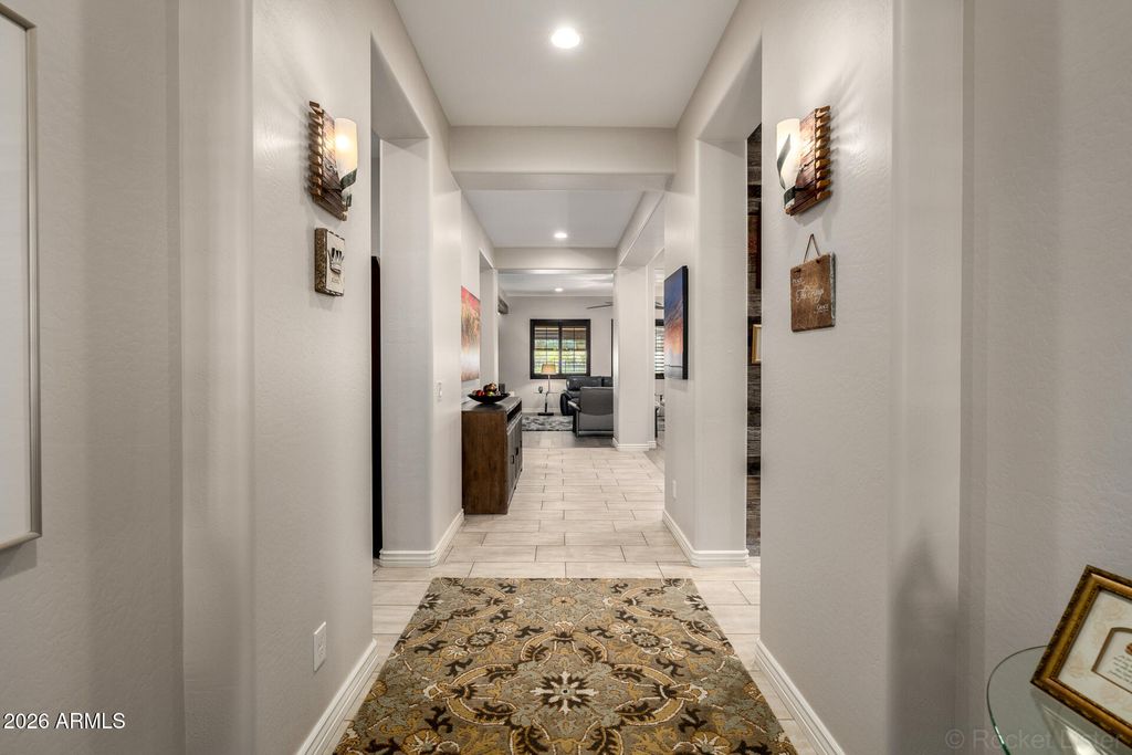 Image 10 of property listing at 23114 N 45th Place, Phoenix, AZ 85050