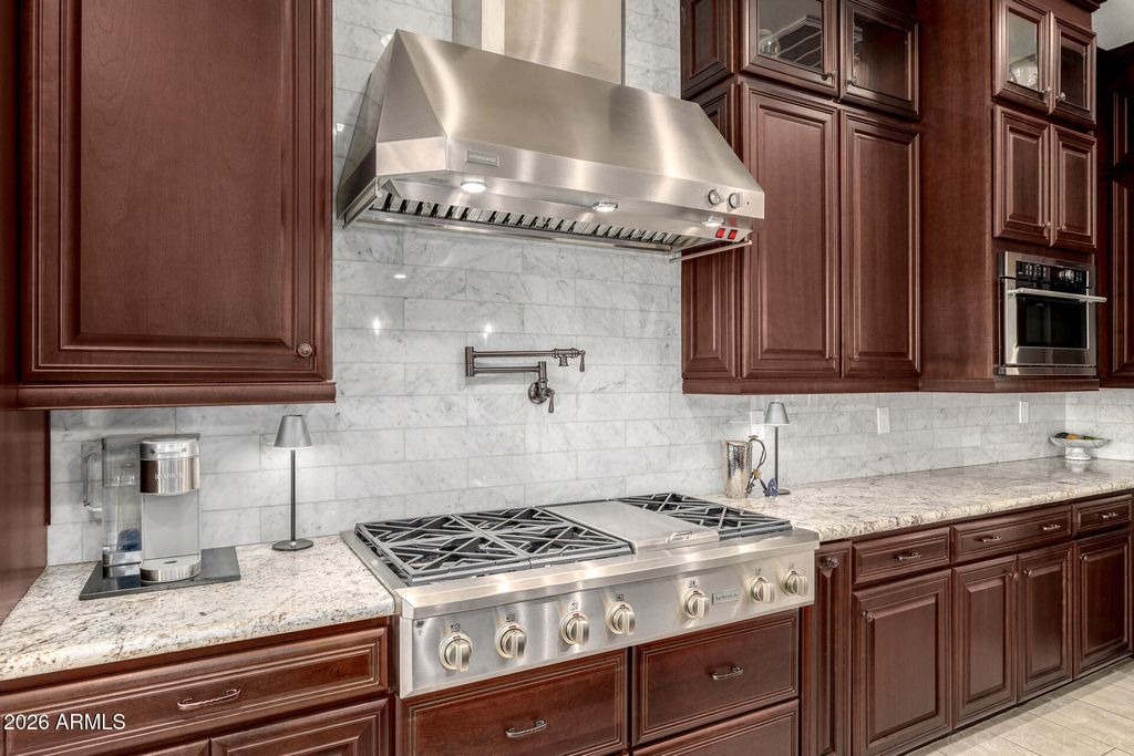 Image 26 of property listing at 23114 N 45th Place, Phoenix, AZ 85050