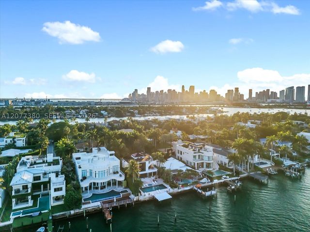 279 N Hibiscus Dr, Miami Beach, FL 33139