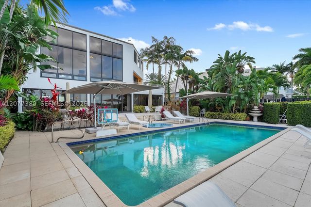 279 N Hibiscus Dr, Miami Beach, FL 33139