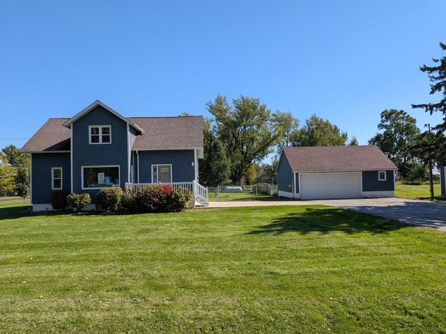 W7691 Lake Shore Road, Sharon, WI 53585