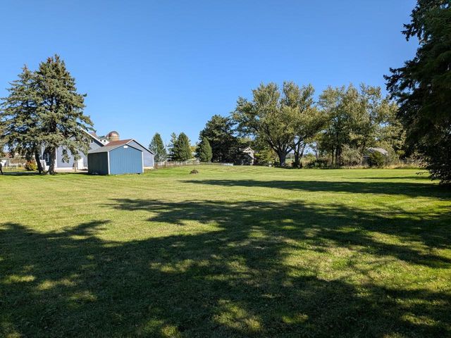 W7691 Lake Shore Road, Sharon, WI 53585