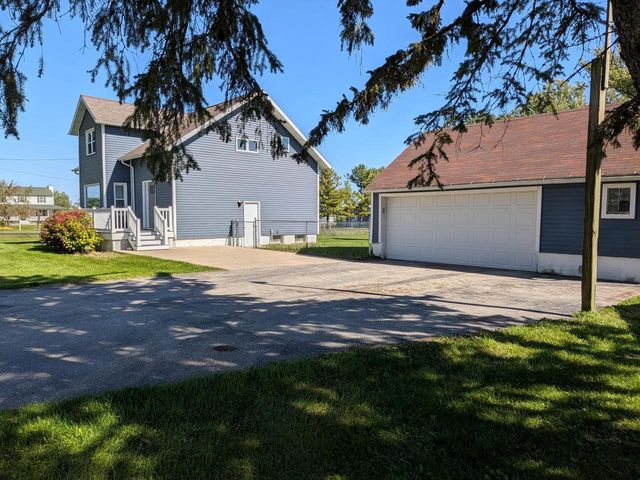 W7691 Lake Shore Road, Sharon, WI 53585