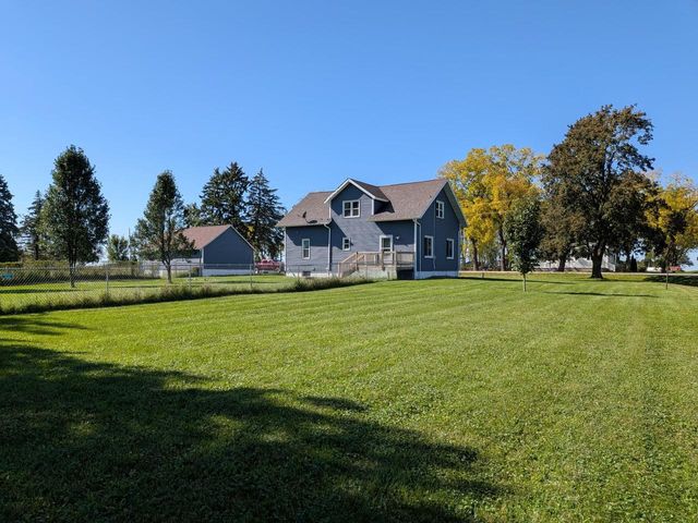 W7691 Lake Shore Road, Sharon, WI 53585