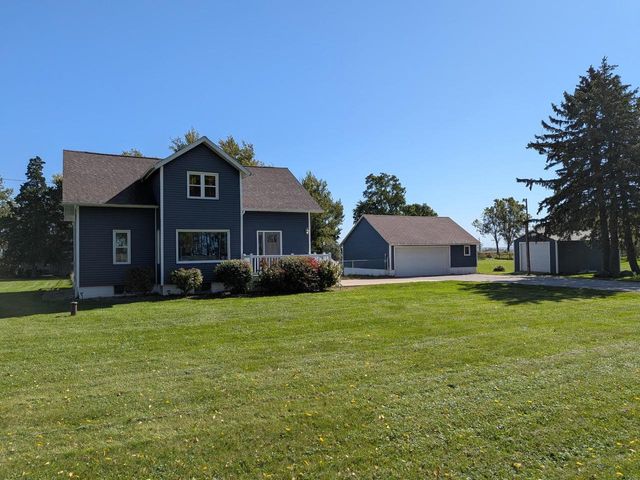 W7691 Lake Shore Road, Sharon, WI 53585