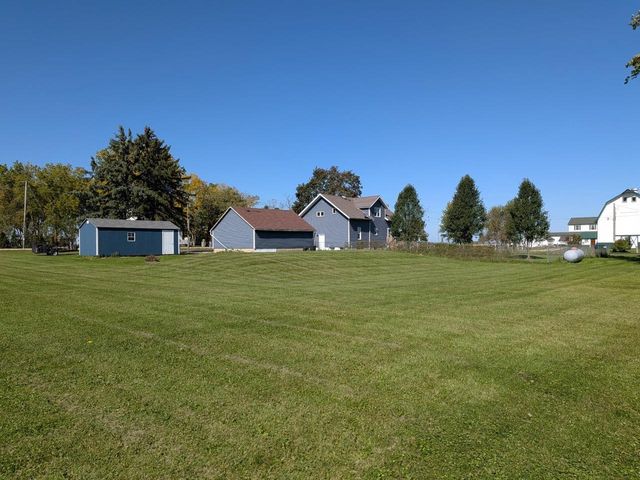 W7691 Lake Shore Road, Sharon, WI 53585