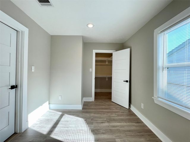 4504 Kingsbury Street, Houston, TX 77021