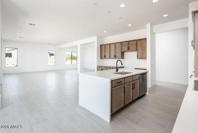 3716X N 33rd Avenue, Phoenix, AZ 85086