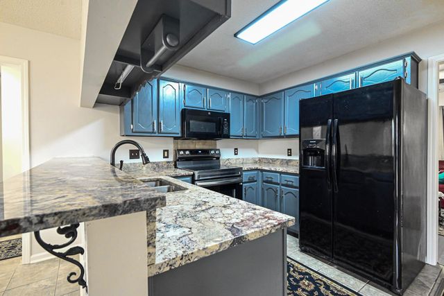 2995 WOODLAND ASH CV, Lakeland, TN 38002