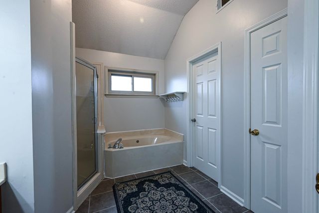 2995 WOODLAND ASH CV, Lakeland, TN 38002