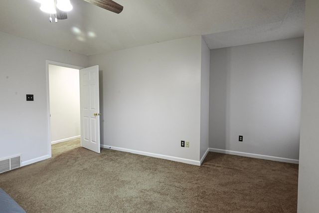 2995 WOODLAND ASH CV, Lakeland, TN 38002