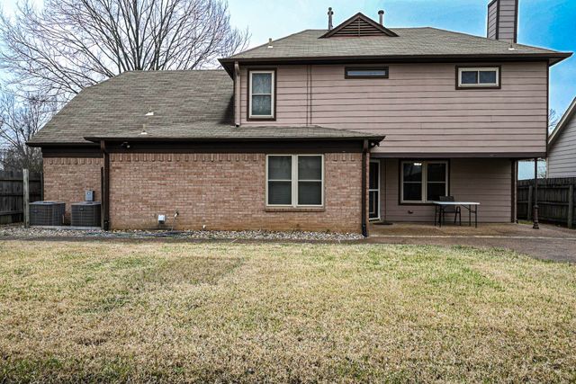2995 WOODLAND ASH CV, Lakeland, TN 38002