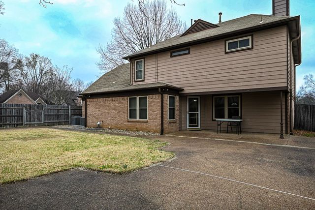 2995 WOODLAND ASH CV, Lakeland, TN 38002