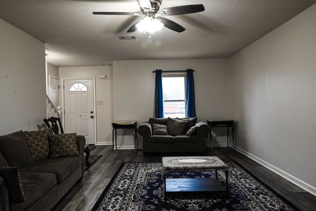 2995 WOODLAND ASH CV, Lakeland, TN 38002