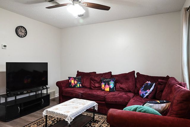 2995 WOODLAND ASH CV, Lakeland, TN 38002