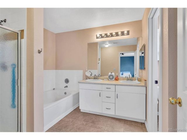 6424 Silver Mesa Dr B, Highlands Ranch, CO 80130