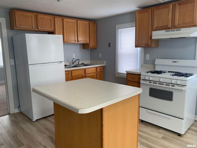 2006 E CARDINAL Court, Peoria, IL 61616