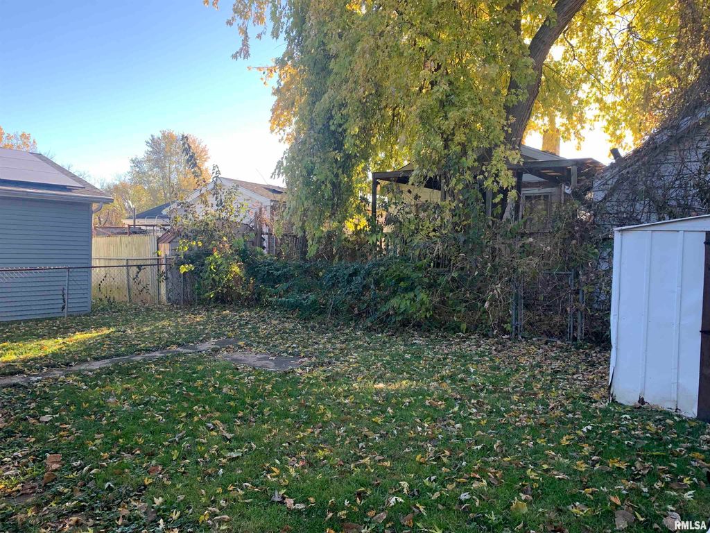 2006 E CARDINAL Court, Peoria, IL 61616