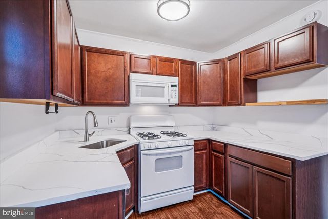 9704 48TH PL, College Park, MD 20740