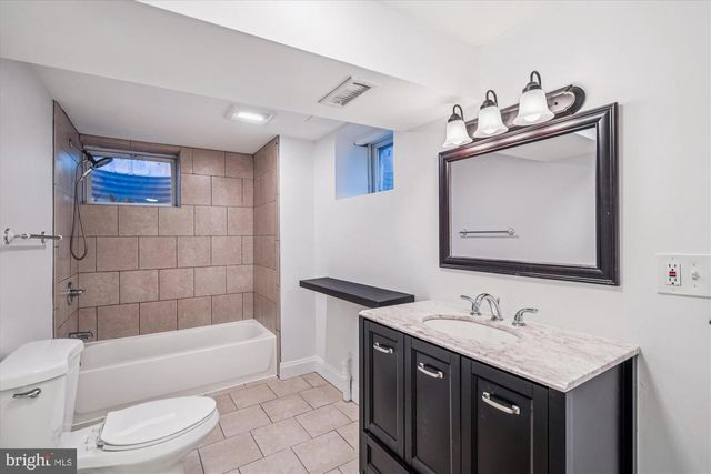 9704 48TH PL, College Park, MD 20740