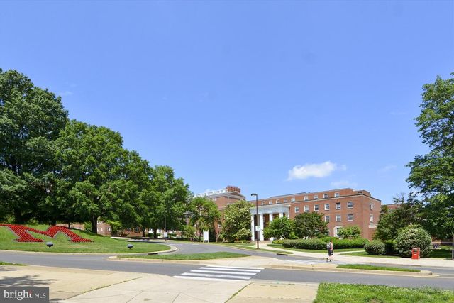 9704 48TH PL, College Park, MD 20740