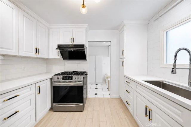450 N Holliston, Pasadena, CA 91106