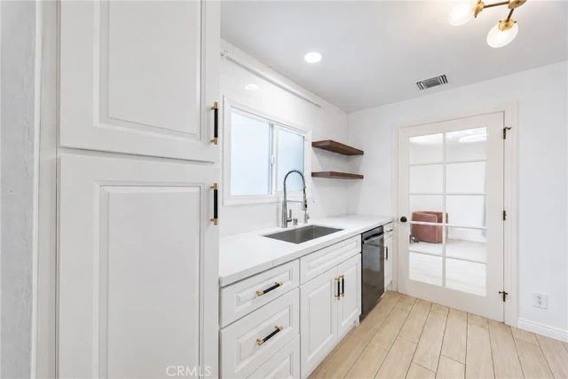 450 N Holliston, Pasadena, CA 91106