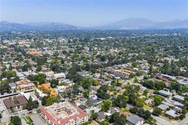 450 N Holliston, Pasadena, CA 91106
