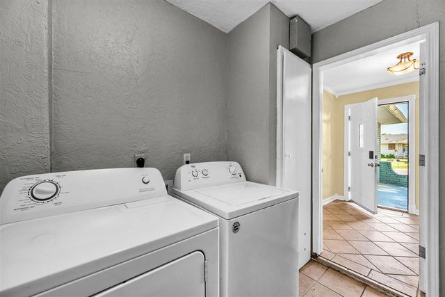 3814 SE Dorchester Dr, Lawton, OK 73501