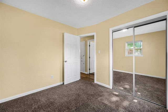 3814 SE Dorchester Dr, Lawton, OK 73501