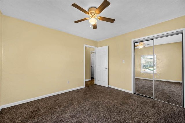 3814 SE Dorchester Dr, Lawton, OK 73501