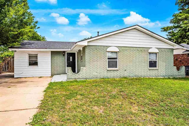 3814 SE Dorchester Dr, Lawton, OK 73501