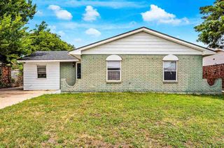 3814 SE Dorchester Dr, Lawton, OK 73501